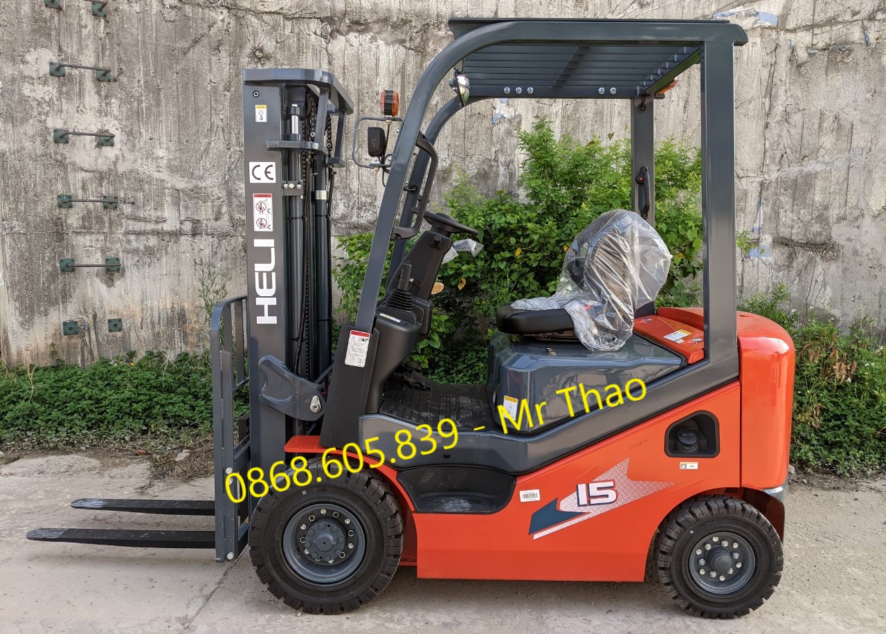 Xe nâng 1.5 tấn Heli động cơ Isuzu