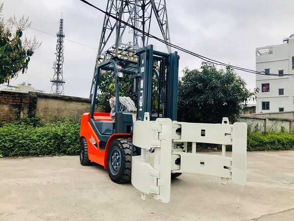 Bộ kẹp cuộn giấy tròn cho xe nâng Heli