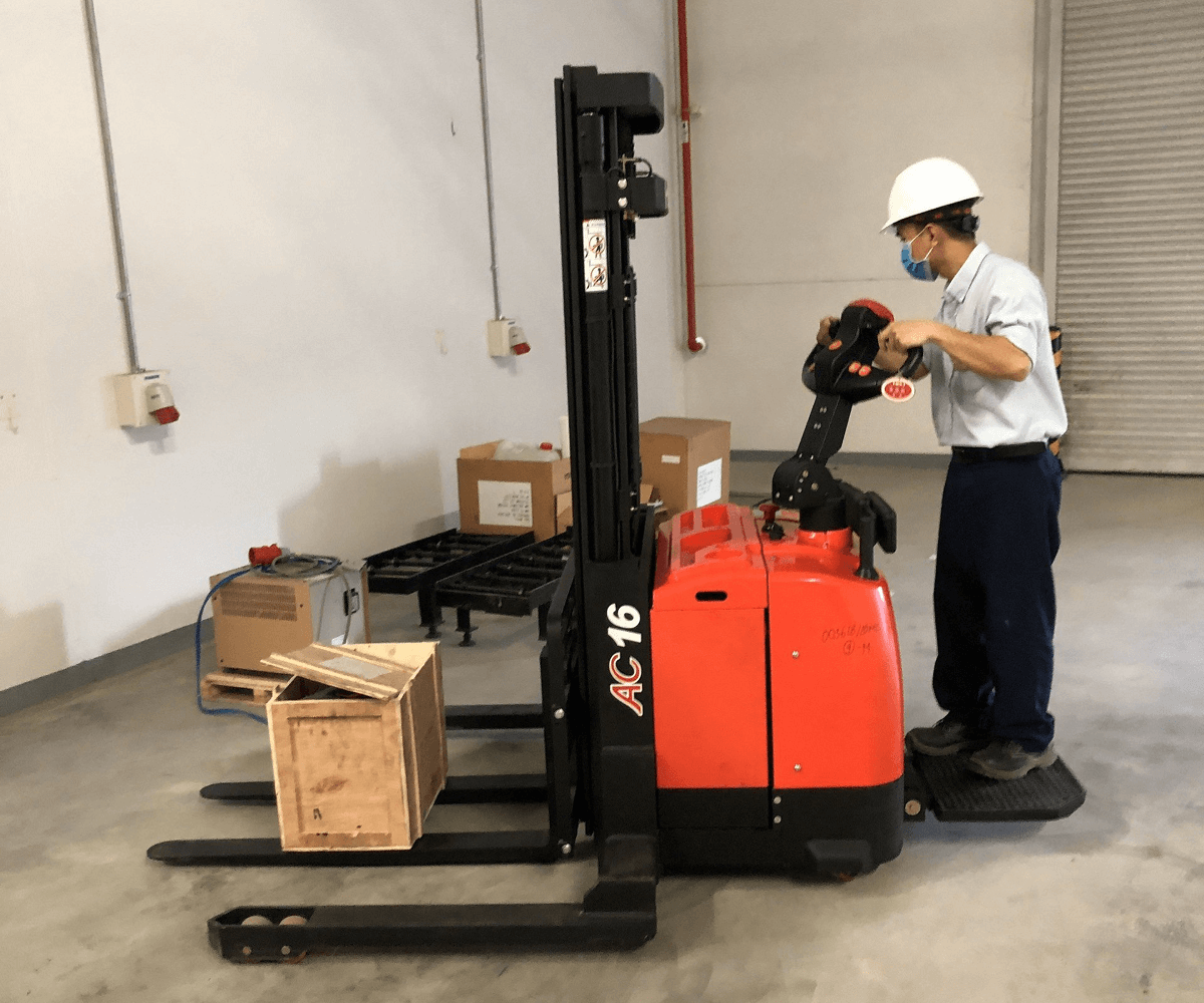 Xe nâng Heli 24h