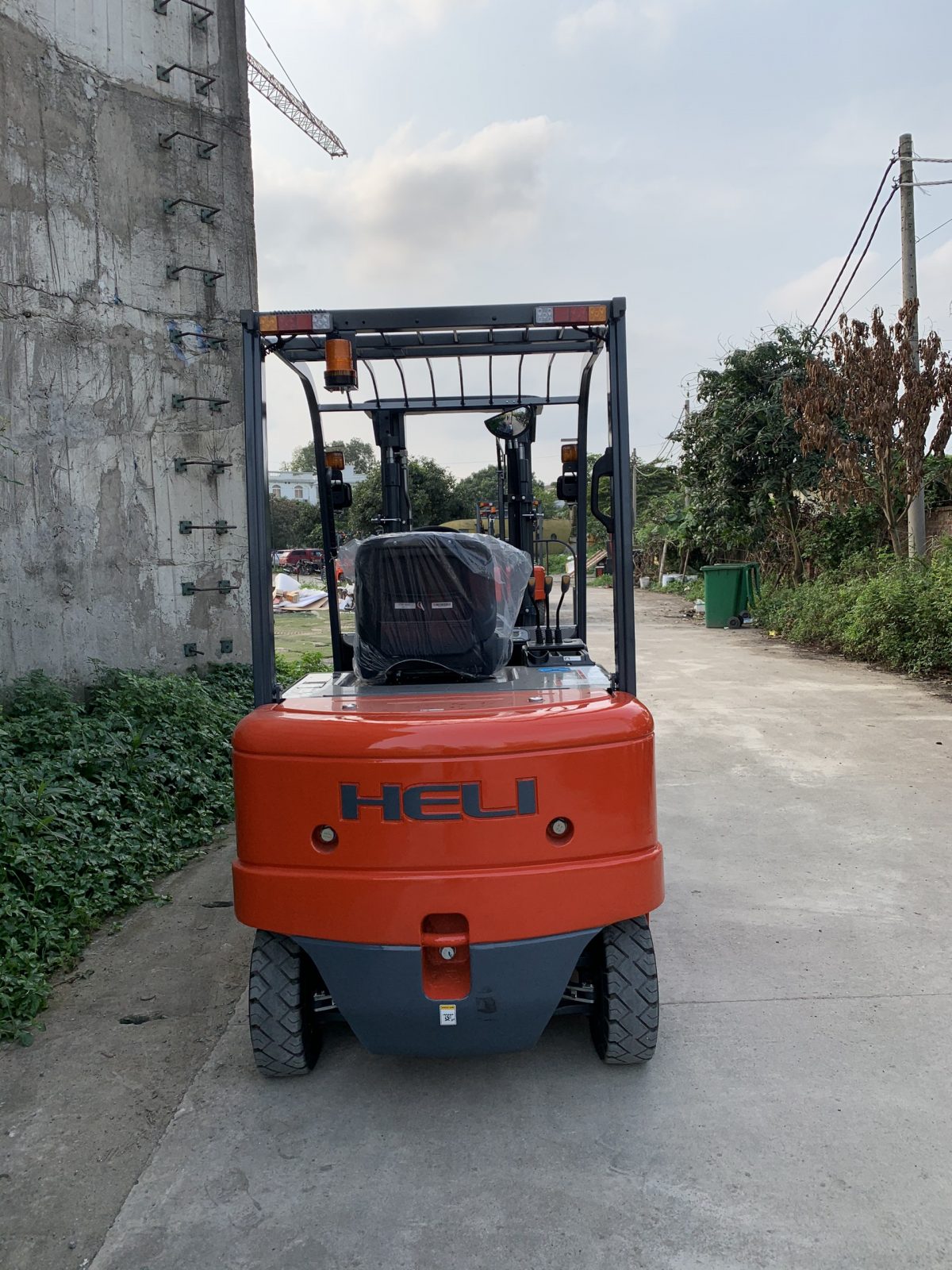 Xe nâng Heli 24h