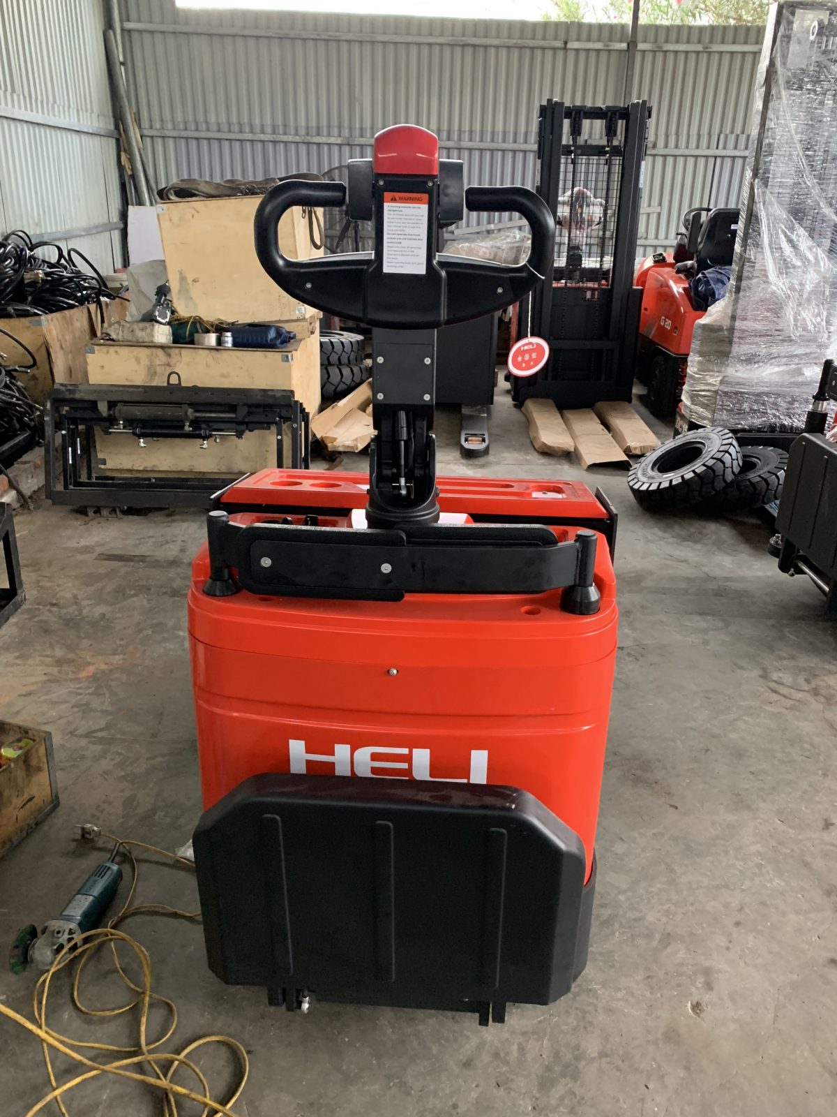 Xe nâng Heli 24h