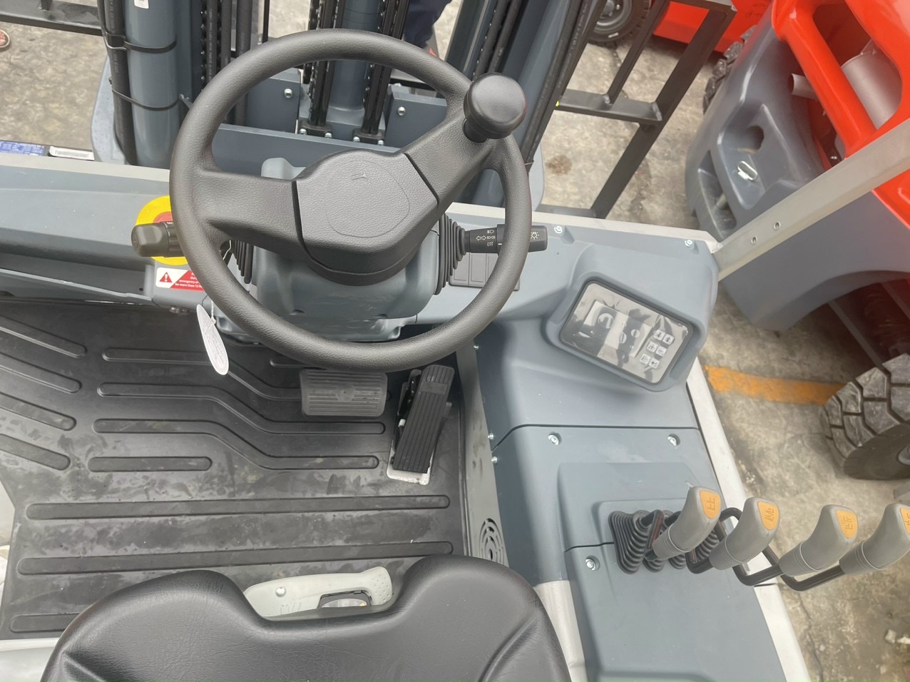 Xe nâng Heli 24h