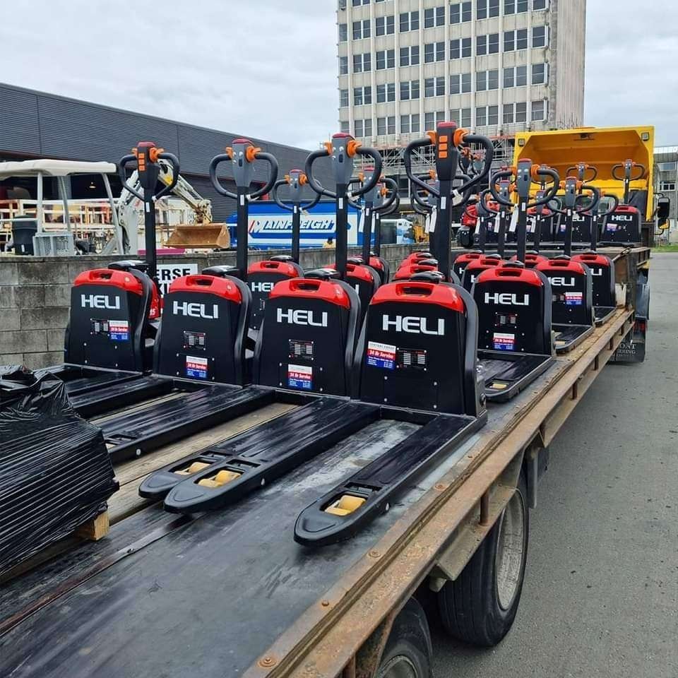 Xe nâng Heli 24h